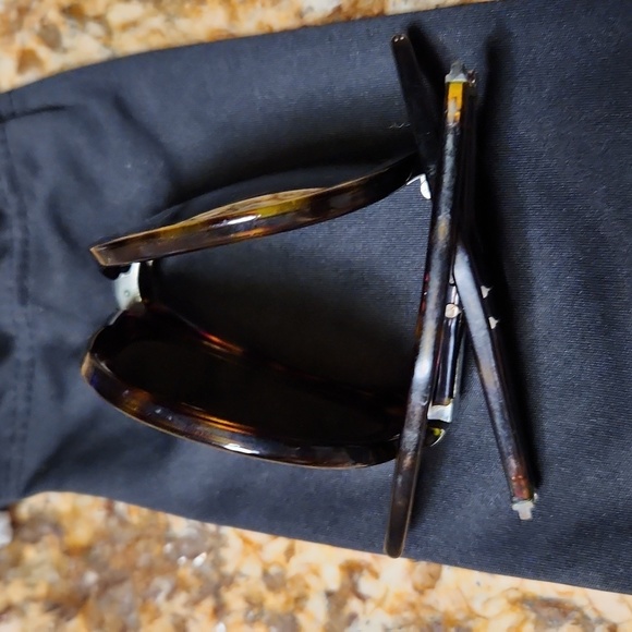 Excellent Price. Sunglasses Parasol with box - Picture 6 of 8